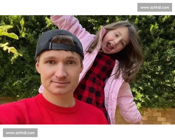 4 分钟丝滑暴击:Shane ONeill 的滑板封神时刻 4 分钟丝滑暴击:Shane ONeill 的滑板封神时刻